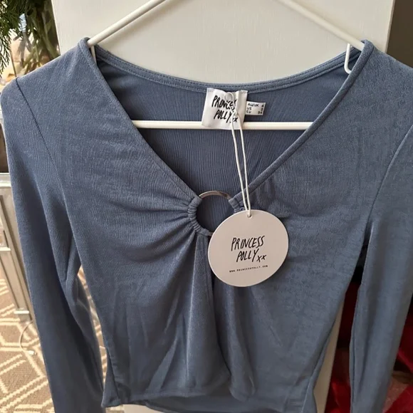 Princess Polly shirt - Picture 3 of 4